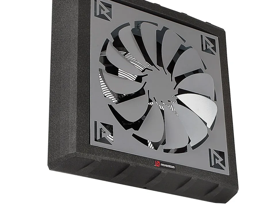 Krachtige luchtverwarmer Reventon HC50-3S met 50 kW vermogen. Voor hallen, loodsen en werkplaatsen. Driesnelhedenventilator en hoge luchtstroom. Krachtige luchtverwarmer Reventon HC50-3S met 50 kW vermogen. Voor hallen, loodsen en werkplaatsen. Driesnelhedenventilator en hoge luchtstroom.